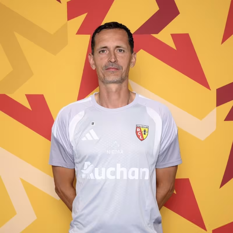 Dino Toppmöller «Lans»dan ketishi tafsilotlarini ochiqladi