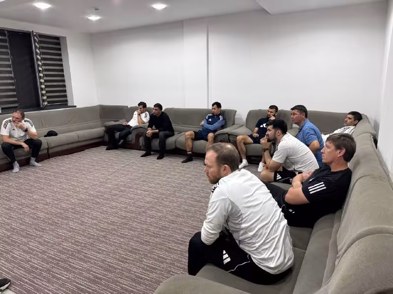 O'zFHM mutaxassislari "Buxoro" jamoasi bilan uchrashdi